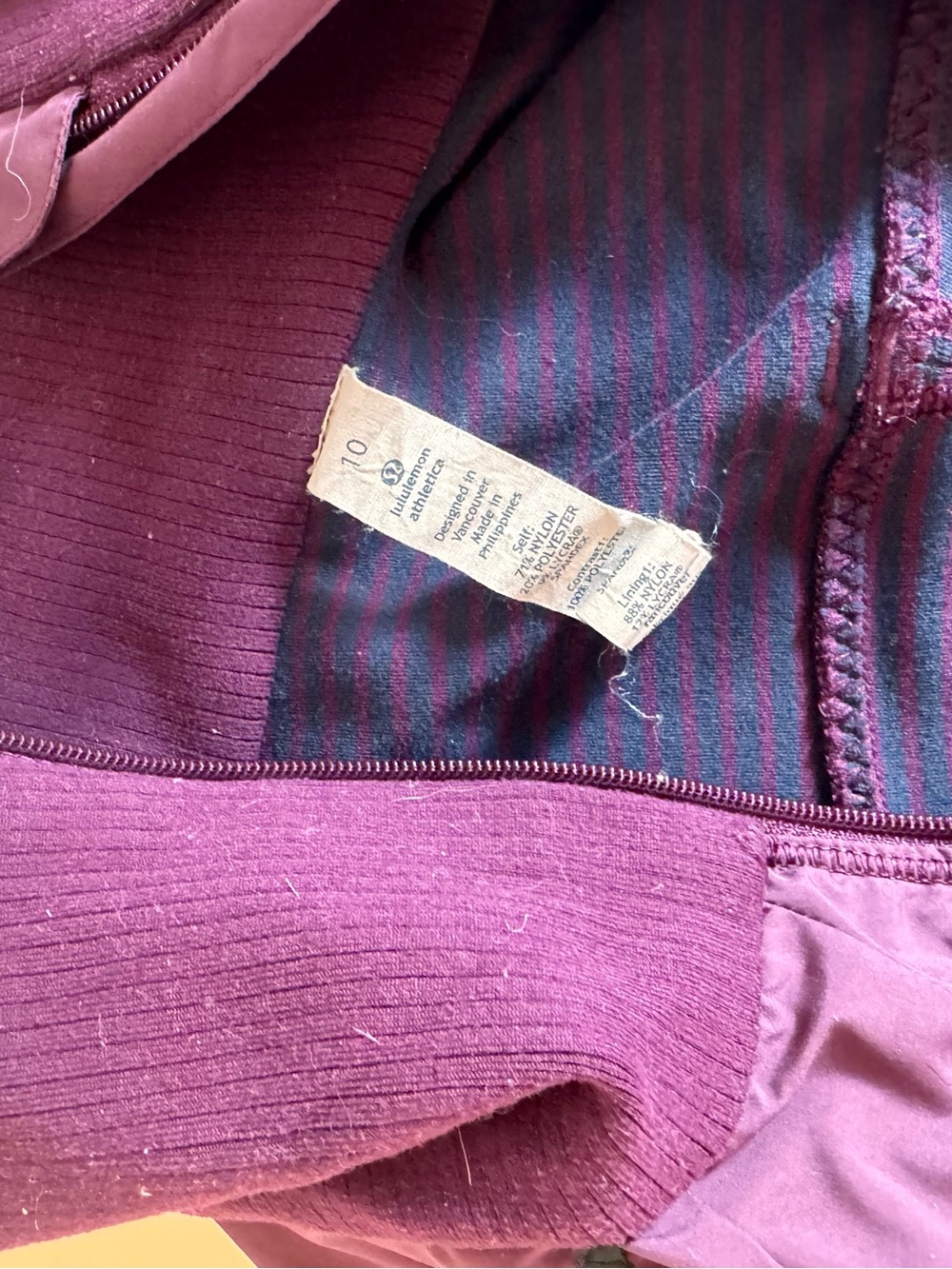 Lululemon lightweight maroon vest - Picture 6 of 7